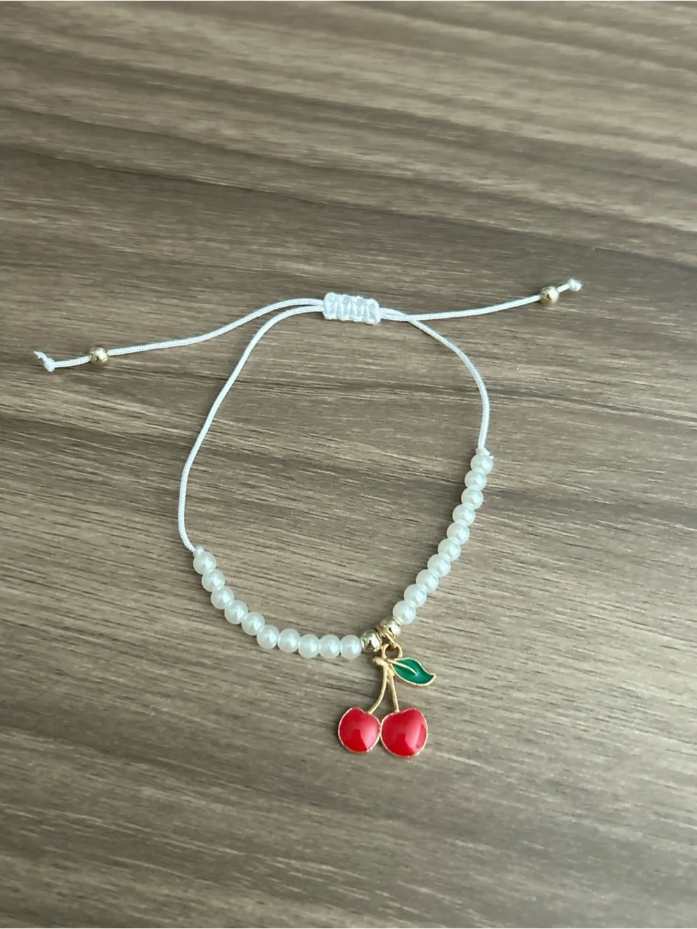 Cherry bracelet Q1300